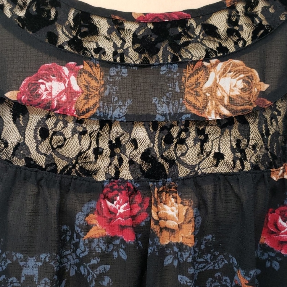 Knox Rose Blouse - Picture 3 of 6